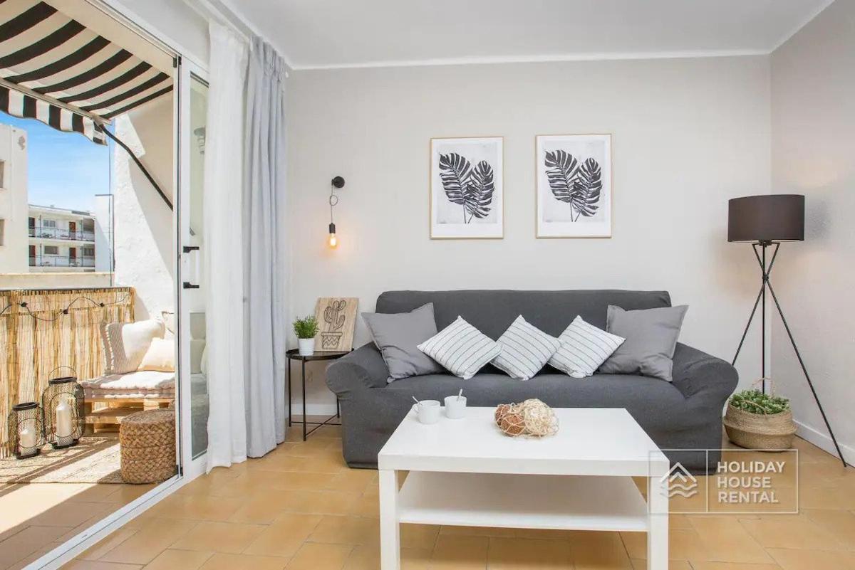 Cosy 3-Bedroom Apartment For 6-8 People Just 50M From The Beach Salou Zewnętrze zdjęcie